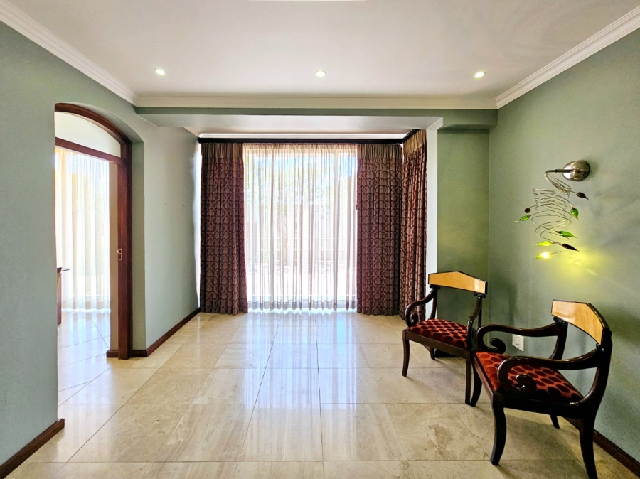 8 Bedroom Property for Sale in Waverley Free State